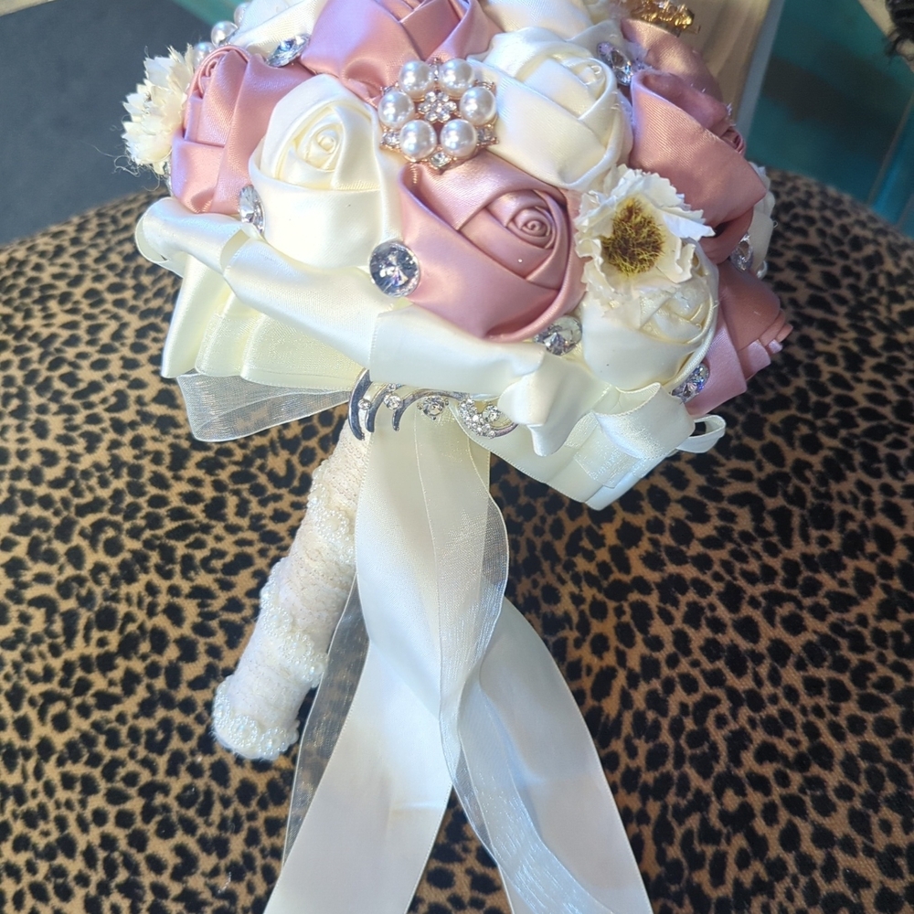 Elegant Pink and White Satin Rose Bouquet